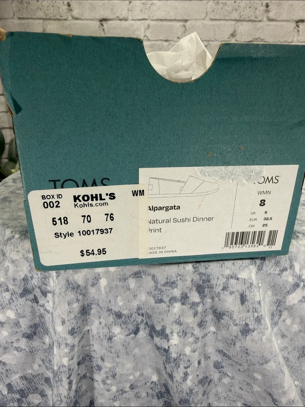 TOMS “Sushi Dinner” Print on Soft Natural Canvas Alpargata Flats WMS 8M NWT&NIB